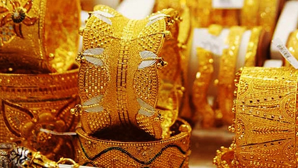 একদিনের ব্যবধানে সোনার দাম বাড়ল দ্বিগুণ